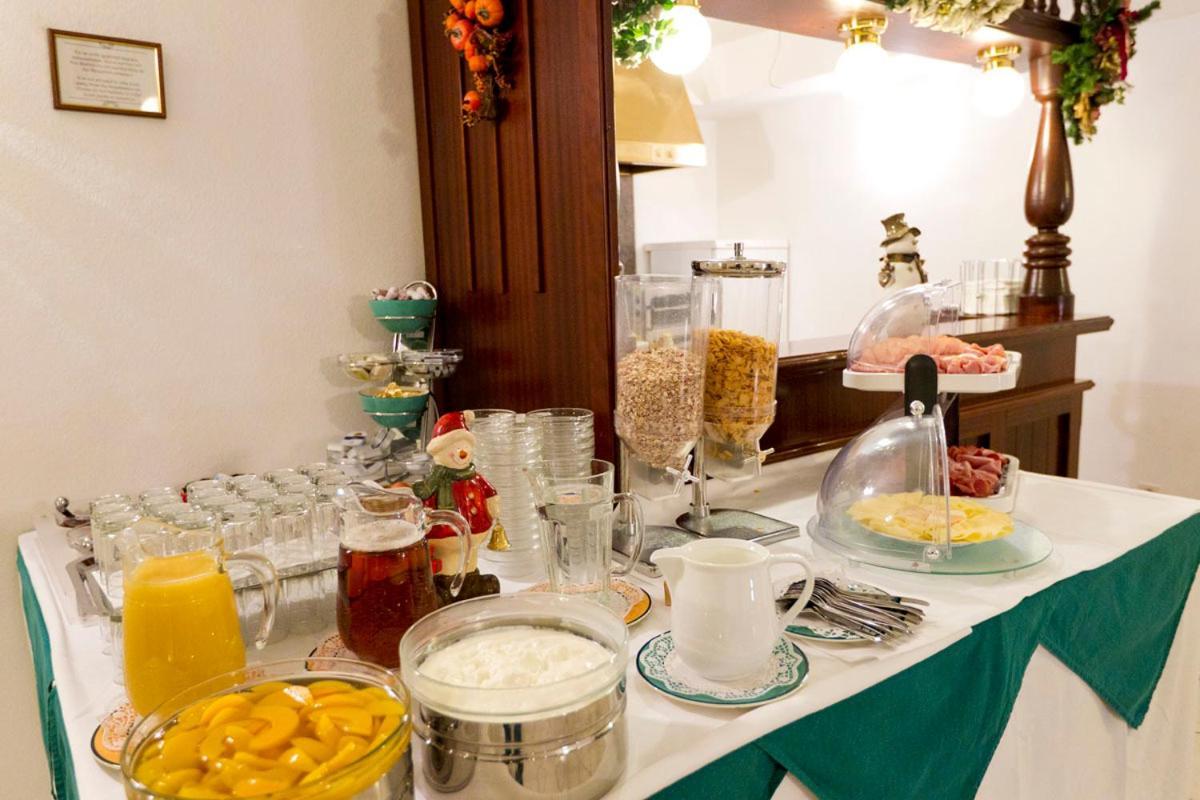 Hotel-Pension Bleckmann Виена Ресторант снимка
