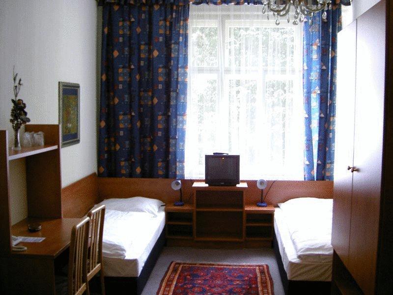 Hotel-Pension Bleckmann Виена Екстериор снимка