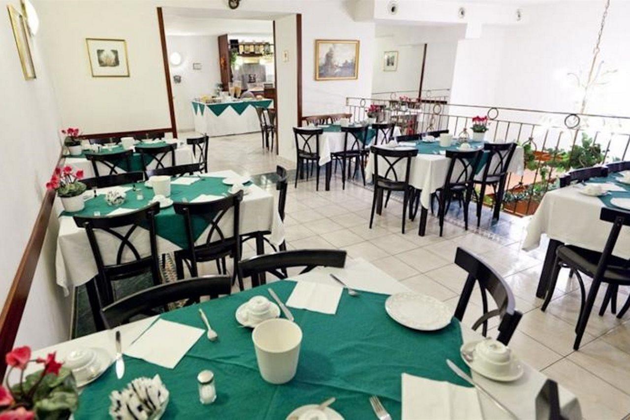 Hotel-Pension Bleckmann Виена Екстериор снимка