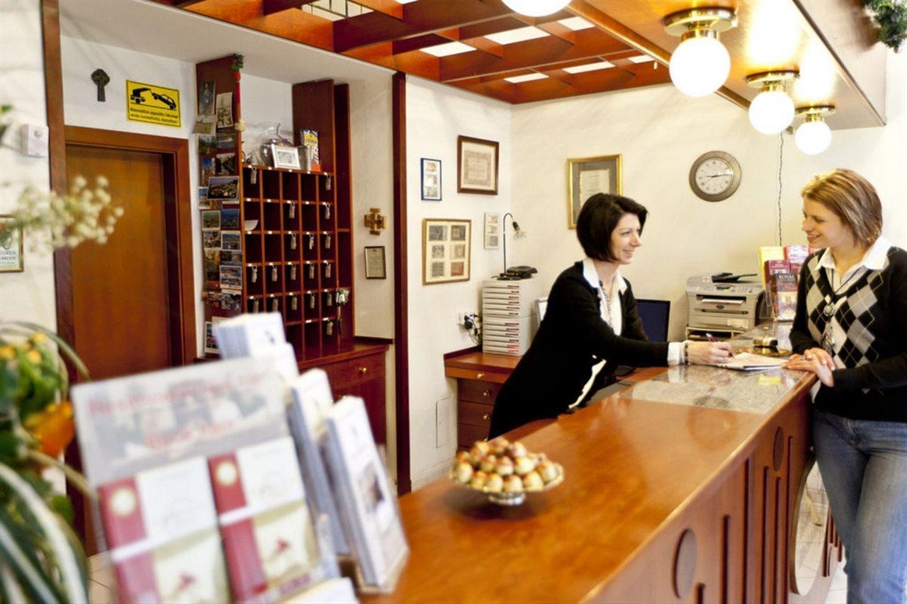 Hotel-Pension Bleckmann Виена Екстериор снимка